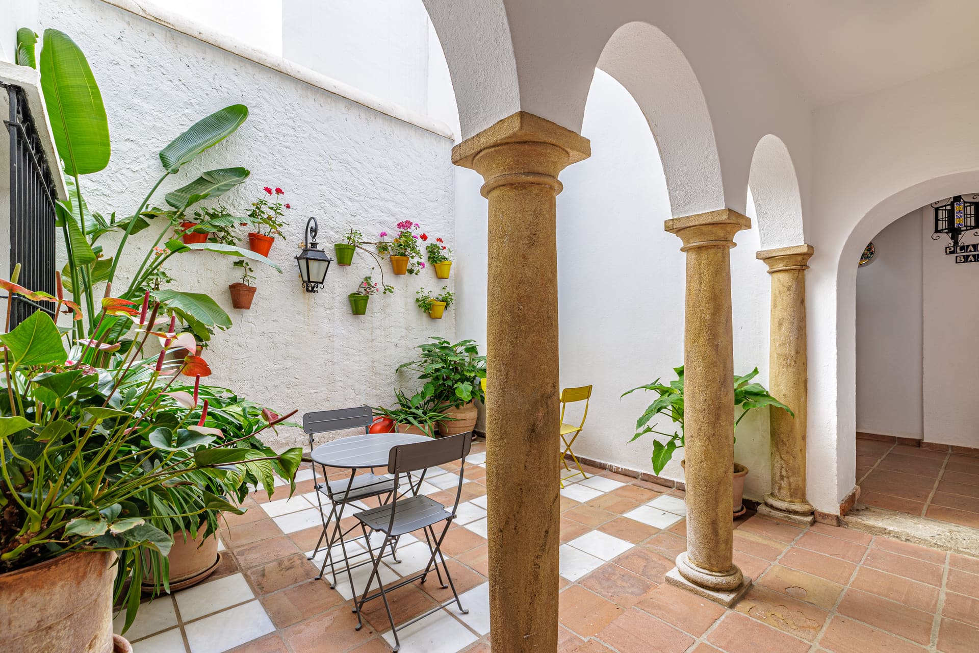 Marbella Village, Apartamentos boutique en el corazón histórico de Marbella